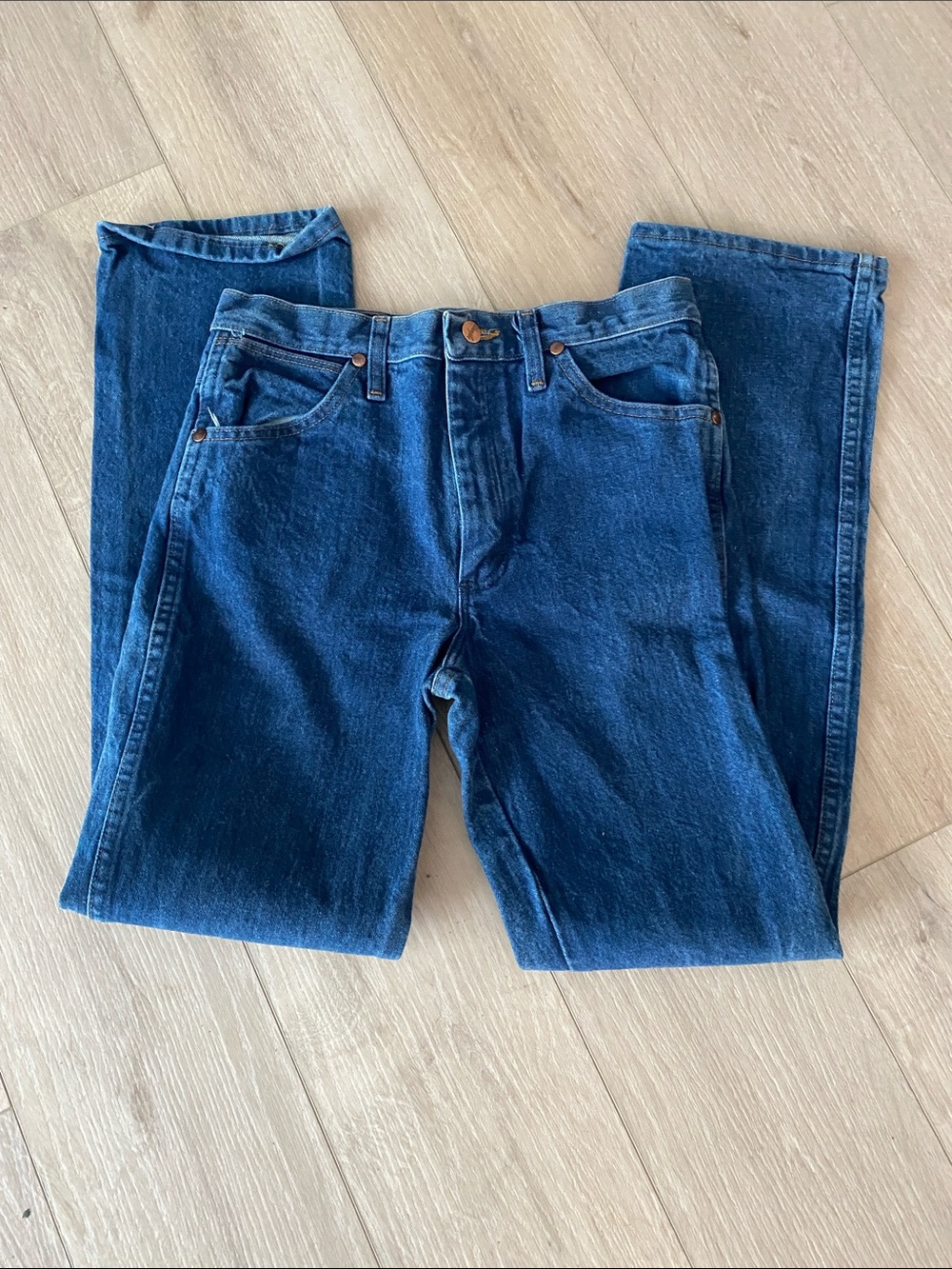 Wrangler Men's Classic Blue Straight Jeans